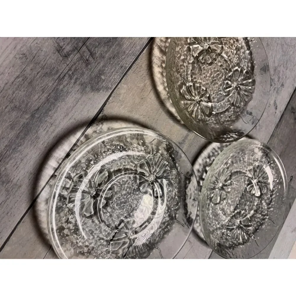 Set of 3 VINTAGE PRESSED GLASS SNACK PLATES ANCHOR HOCKING RAINFLOWER PATTERN!